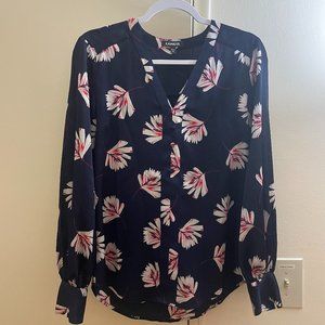 Express blue print blouse size Medium